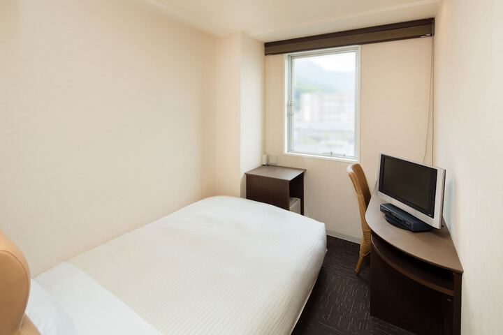 Room 7 of 26