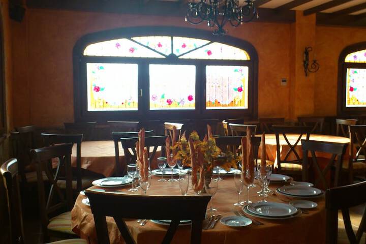 Dining 51 of 67
