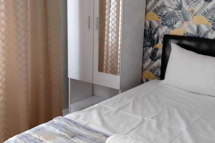 Room 42 of 75