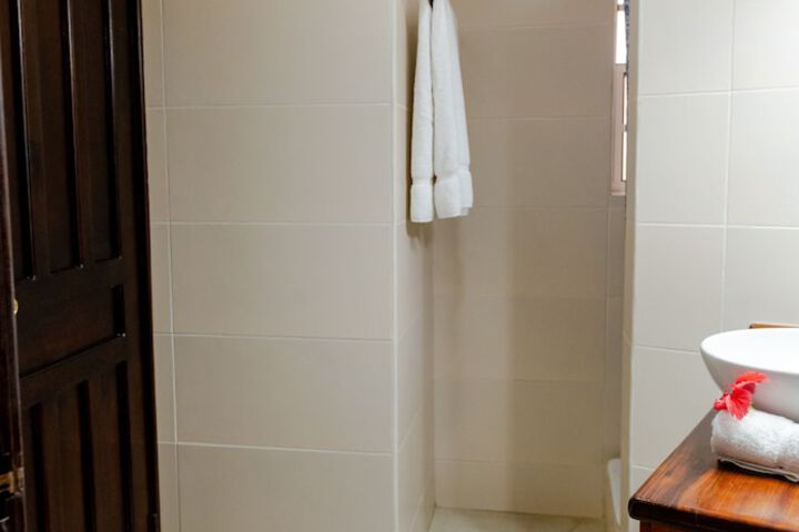 Room 118 of 270
