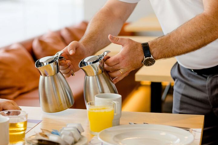 Breakfast/Coffee Service 74 of 118
