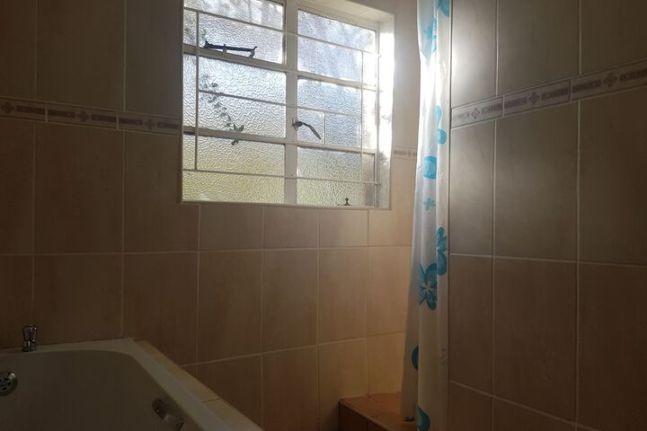Room 20 of 39