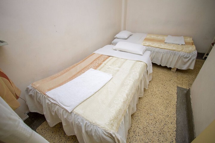 Room 7 of 24