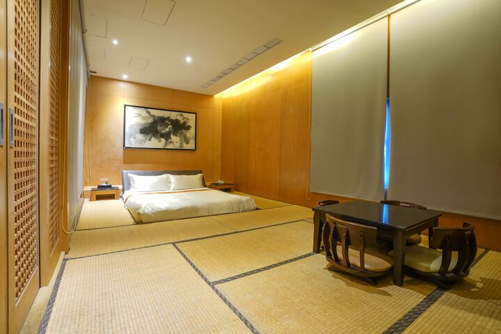 Room 12 of 29