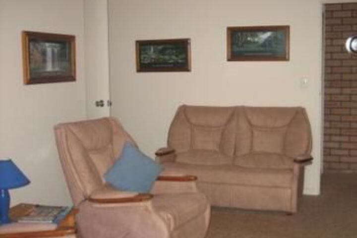 Room 9 of 19