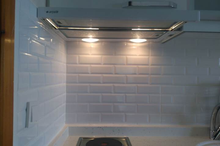 Room 4 of 48