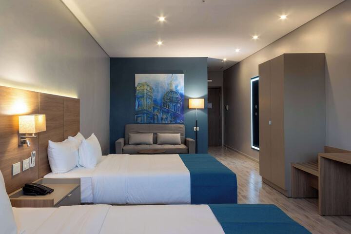 Room 11 of 51