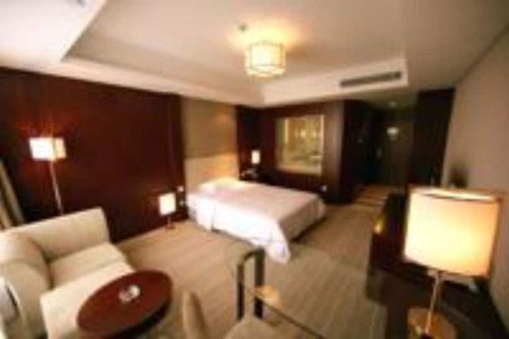 Room 19 of 54