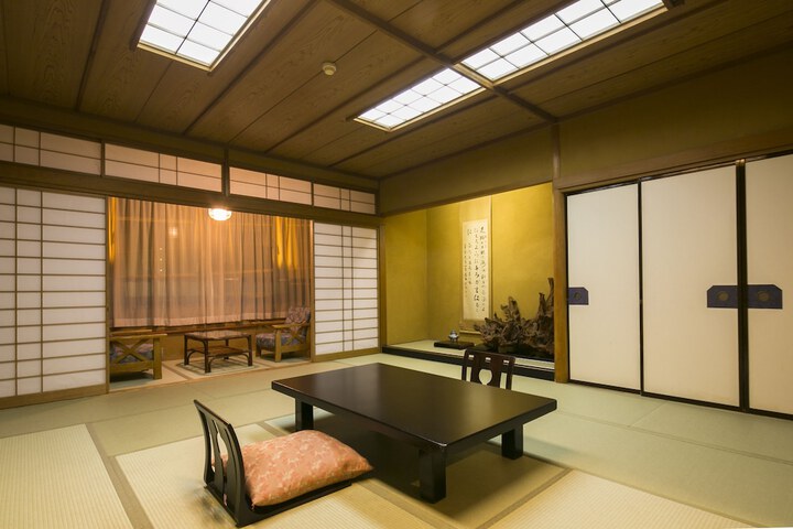 Room 20 of 80