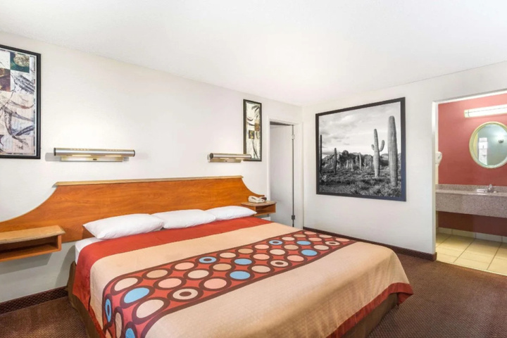 guest_rooms
