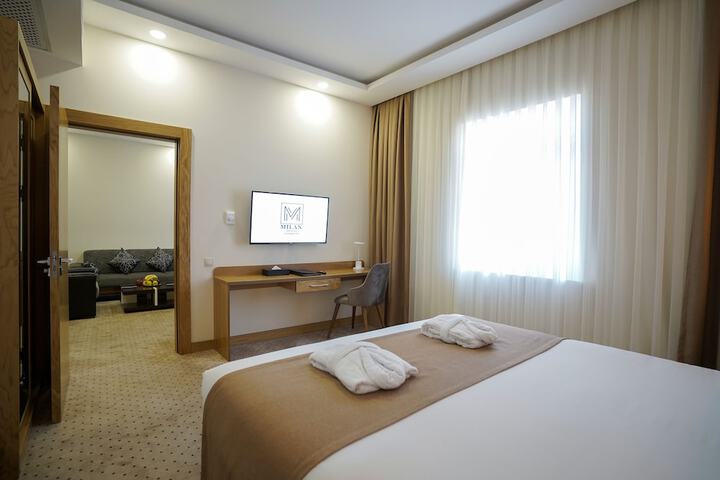 Room 6 of 23
