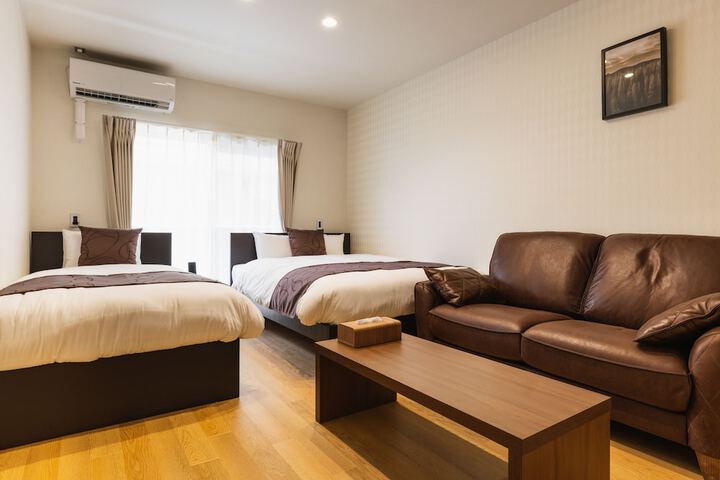 Room 16 of 29