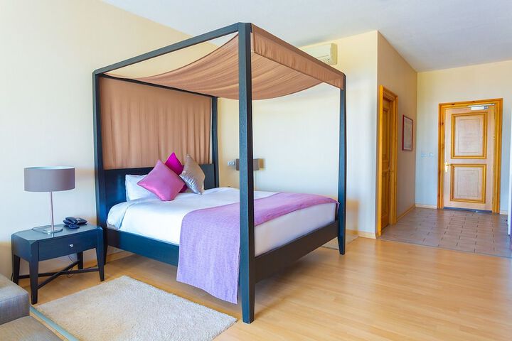 Room 5 of 39