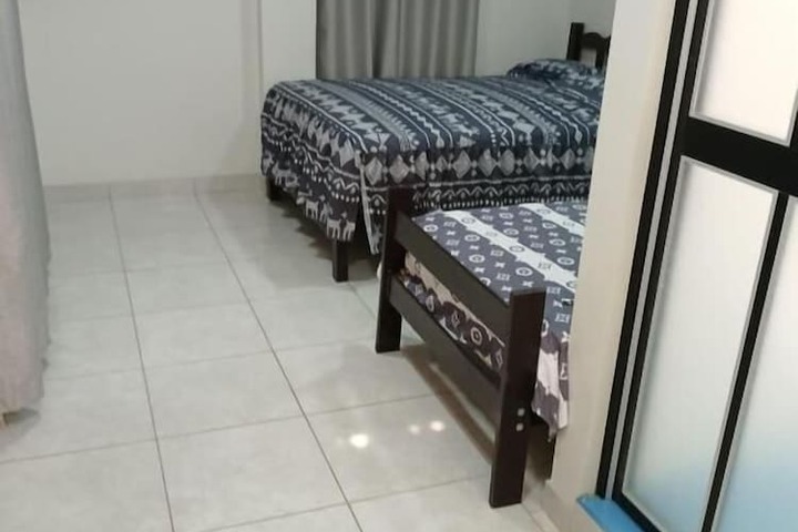 Room 2 of 7