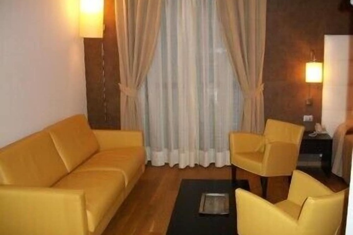Room 20 of 46