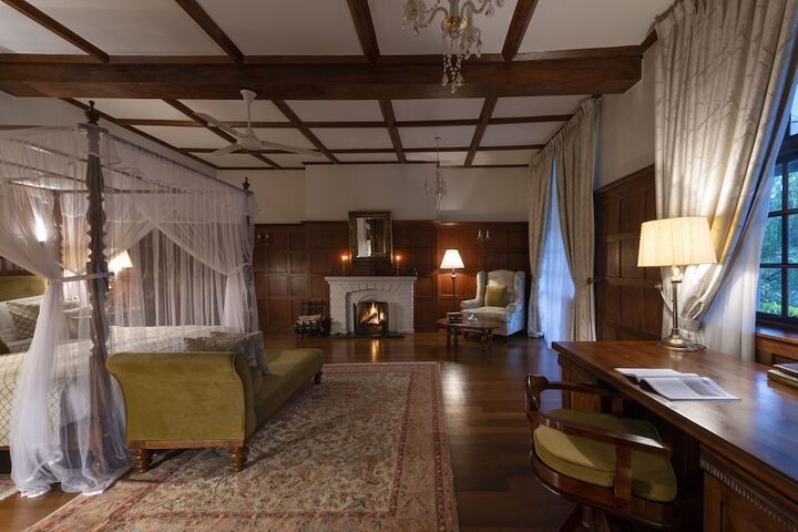 Room 14 of 86