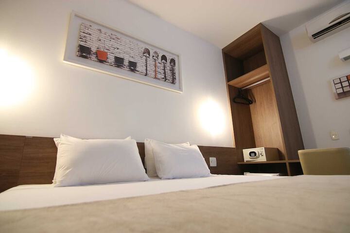 Room 14 of 79