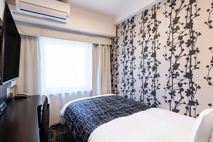 Room 7 of 47
