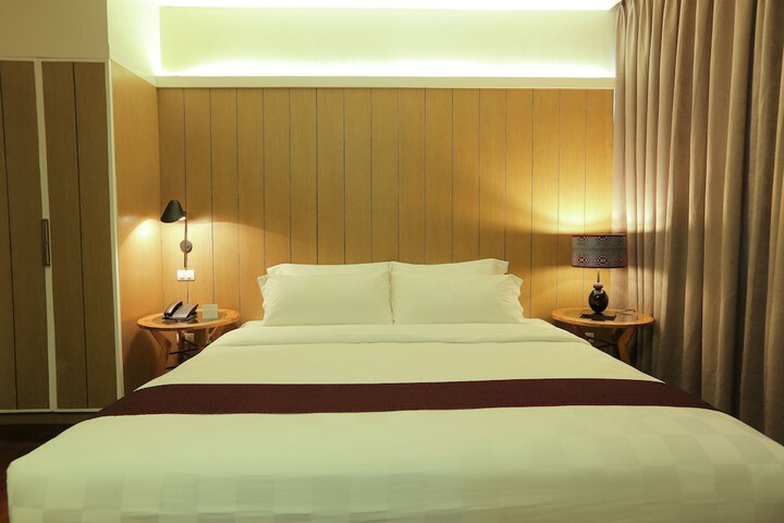 Room 7 of 110