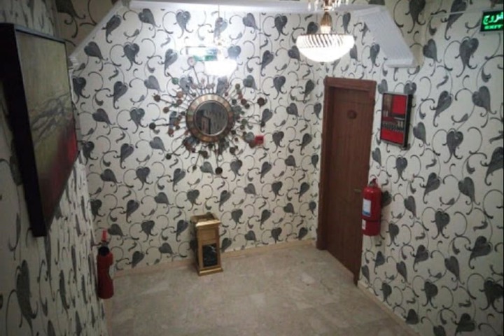 Room 14 of 31