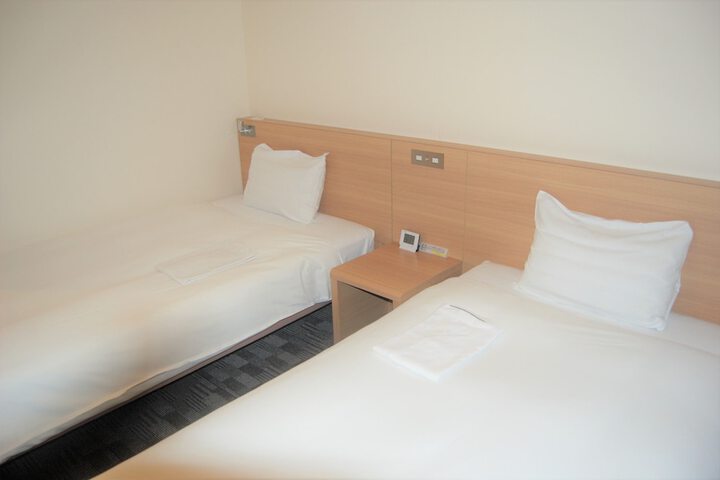Room 8 of 49