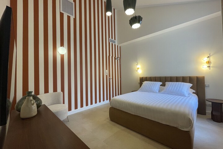 Room 10 of 45