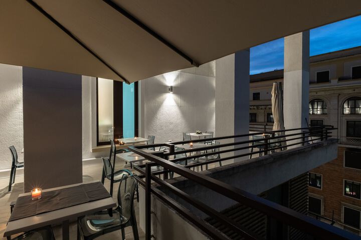 Terrace/Patio 72 of 76