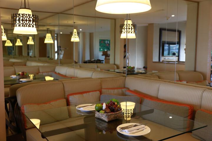 Dining 189 of 259