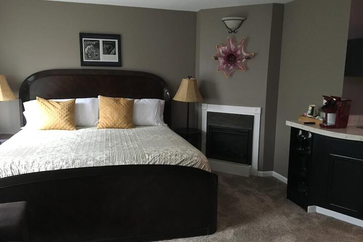 Room 12 of 36