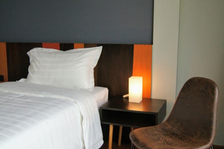 Room 7 of 60
