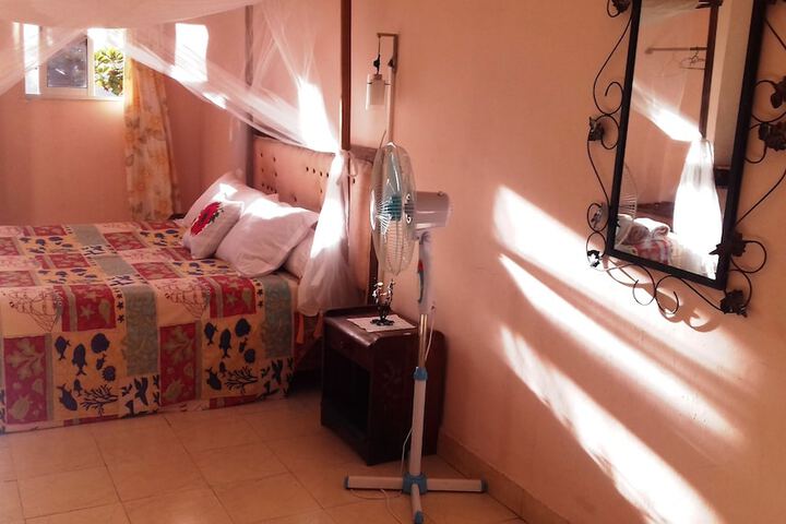 Room 29 of 33