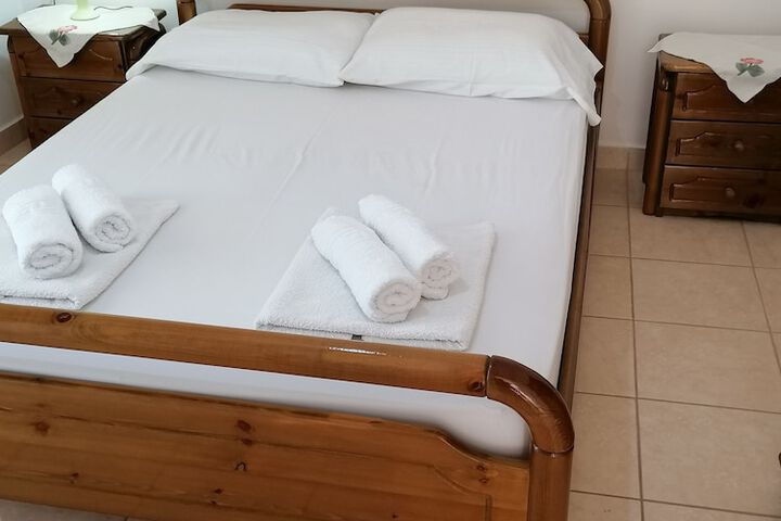 Room 11 of 192