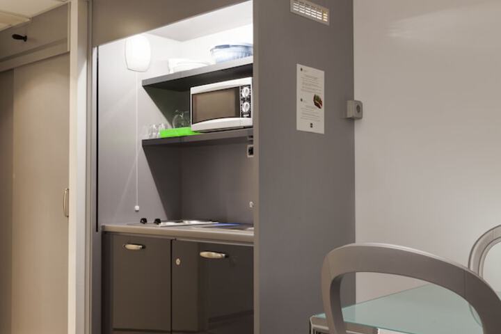 Private kitchenette