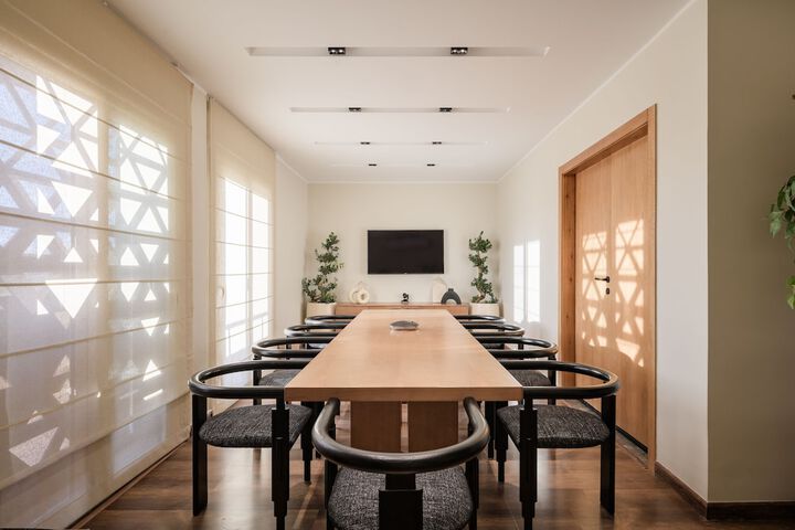 Business Center 101 of 112