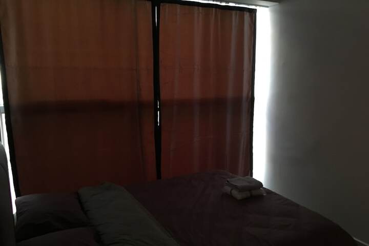 Room 2 of 6