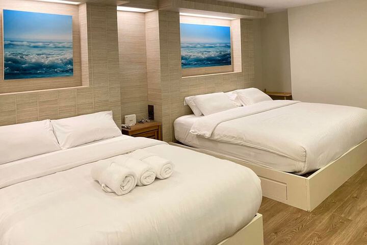 Room 21 of 64