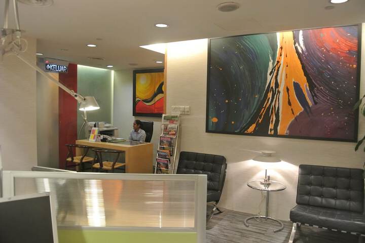 Business Center 62 of 71