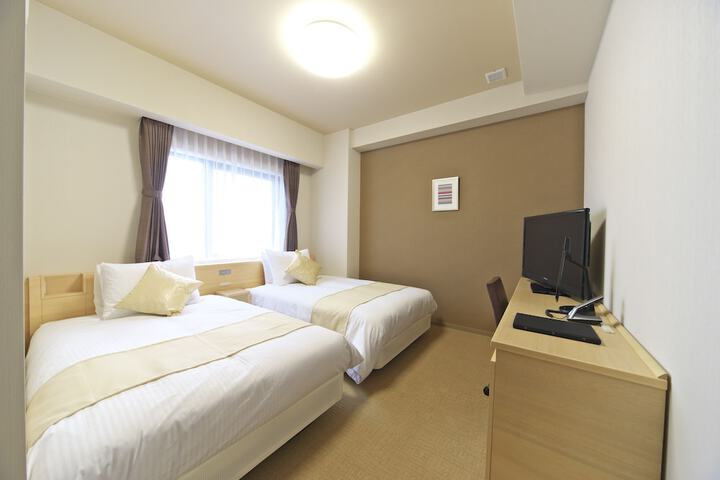 Room 5 of 31