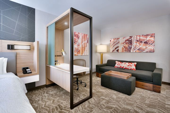 Room 5 of 28