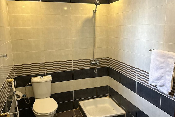 Room 17 of 23
