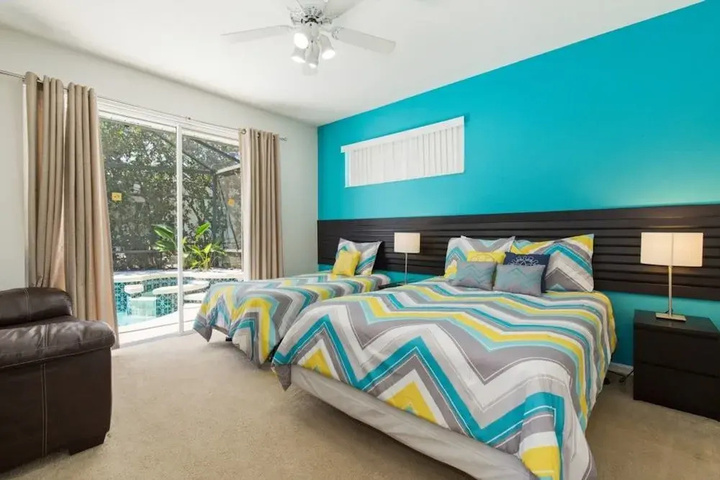 Room 2 of 22