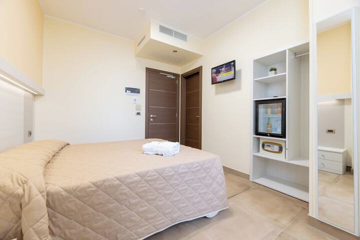 Room 15 of 88