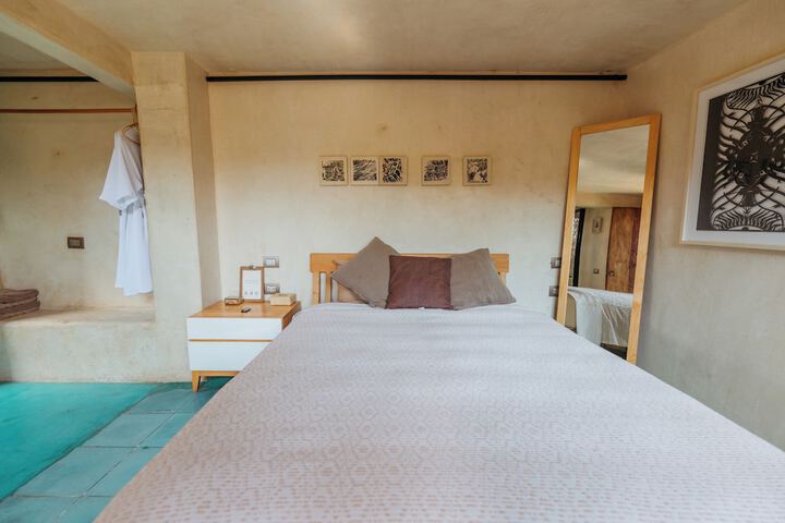 Room 25 of 118