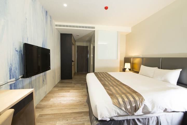 Room 14 of 39