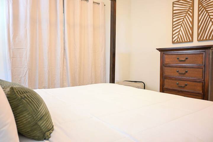 Room 3 of 91
