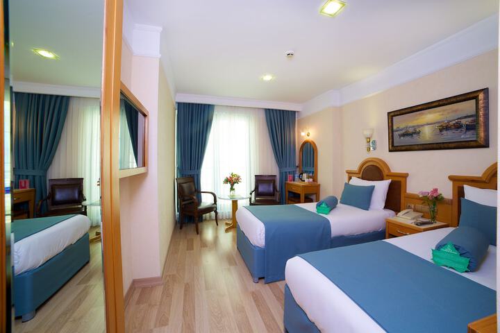 Room 8 of 50