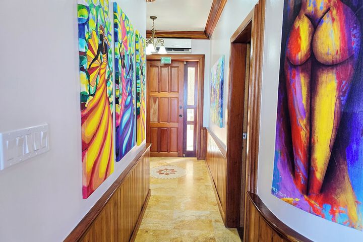 Ballroom/Hall 864 of 927