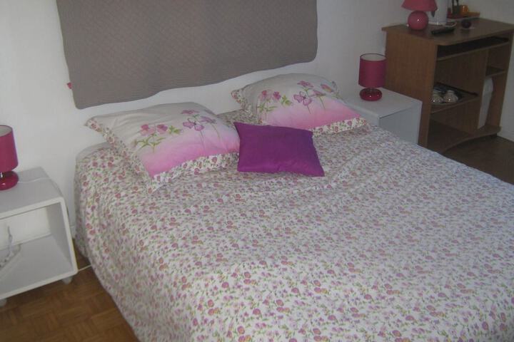 Room 6 of 22