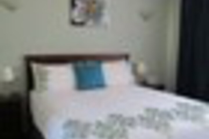Room 8 of 123