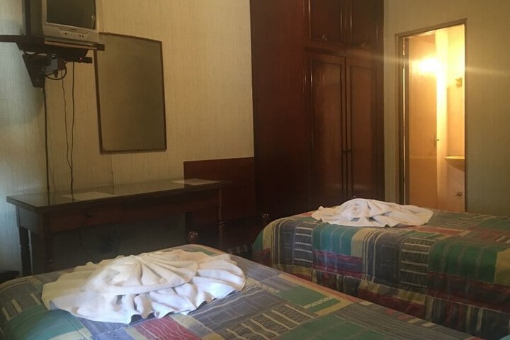 Room 5 of 27